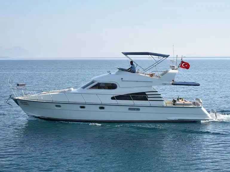 Kemer Yat Kiralama 14m Özel Yapım